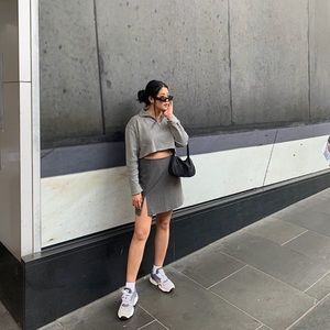 Djerf Avenue Must Have Skirt, Size L